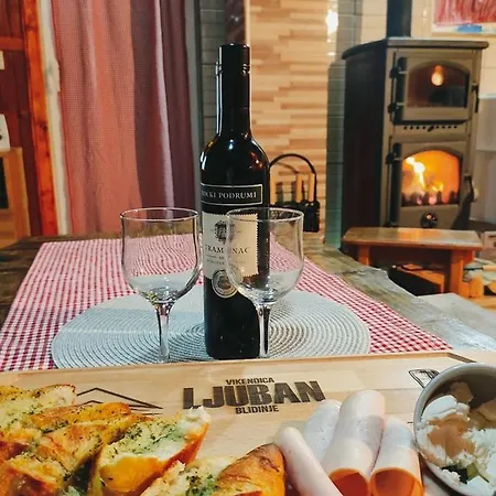 Ljuban Holiday home Risovac